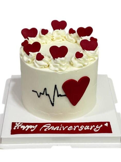 Vanilla heart cake