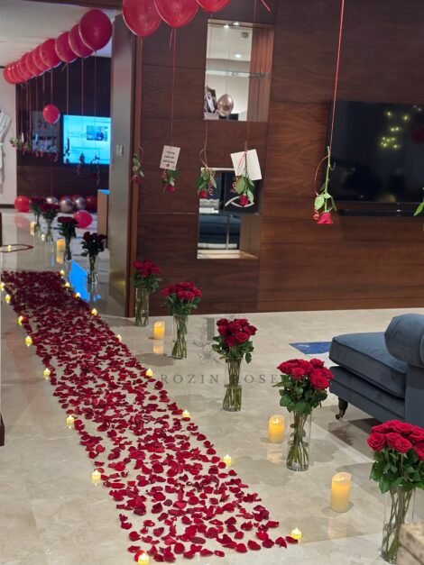 👑 Royal Palace Hotel Room Decoration Package